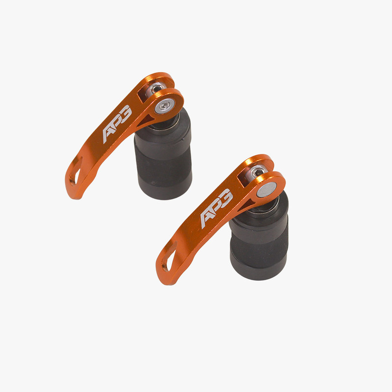 Snabbfäste Linhai - Quick release 2-pack, Passar Linhai orginal kompositrack. Ett tillbehör till ATV fyrhjuling utformat för styrka, säkerhet och funktion i Scandinaviskt klimat.