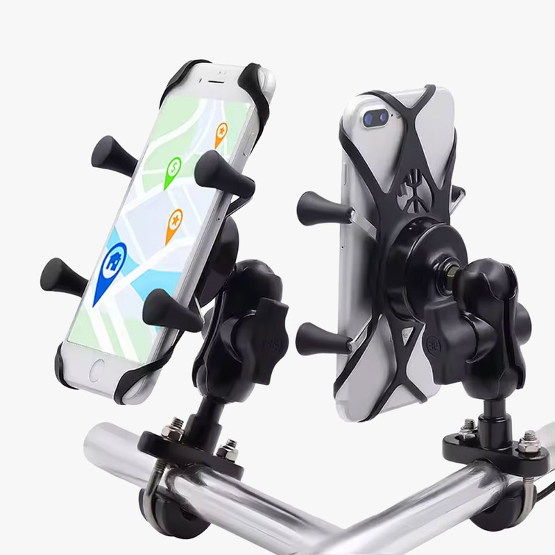 Mobilhållare, För montering på styre och backspegel. Ett tillbehör till ATV fyrhjuling utformat för styrka, säkerhet och funktion i Scandinaviskt klimat.